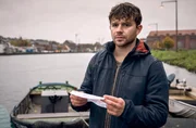 Lenny Lindegger (Simon Morzé) ist seiner verlorenen „Ware“ im Passauer Hafen auf der Spur. Lenny Lindegger (Simon Morzé) ist seiner verlorenen „Ware“ im Passauer Hafen auf der Spur.