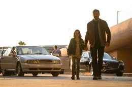 (v.l.n.r.) Laura (Dafne Keen); Logan (Hugh Jackman)