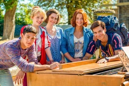 Emilio Sakraya (Tarik Schm&uuml;ll), Lina Larissa Strahl (Bibi Blocksberg), Lea van Acken (Adea / Aladin), Lisa-Marie Koroll (Tina Martin), Louis Held (Alex von Falkenstein).