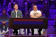 Rateteam-Kapit&auml;n Elton (r.) mit dem S&auml;nger Eric Philippi (l.).