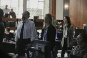 (v.l.n.r.) Saul Berenson (Mandy Patinkin); Carrie Mathison (Claire Danes); Jenna Bragg (Andrea Deck)