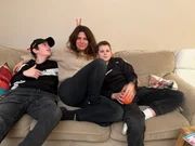 Die Eltern von Lucas und Lennard sind seit vier Jahren getrennt. Die Brüder leben im sogenannten Residenzmodell überwiegend bei ihrer Mutter und besuchen den Vater jedes zweite Wochenende. Die Eltern von Lucas und Lennard sind seit vier Jahren getrennt. Die Brüder leben im sogenannten Residenzmodell überwiegend bei ihrer Mutter und besuchen den Vater jedes zweite Wochenende.