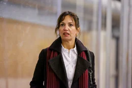 Karin Weber (Simone Fuith).