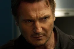 Der Arbeitsplatz des Air-Marshalls Bill Marks (Liam Neeson) befindet sich in &uuml;ber 12.000 Metern H&ouml;he. Eines Tages empf&auml;ngt er w&auml;hrend eines Interkontinentalfluges von New York nach London von einer unbekannten Nummer kryptische Nachrichten auf seinem Diensthandy ...