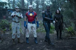 (v.l.n.r.) Polka-Dot Man (David Dastmalchian); Peacemaker (John Cena); Bloodsport (Idris Elba); Ratcatcher 2 (Daniela Melchior)