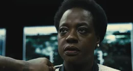 Amanda Waller (Viola Davis)