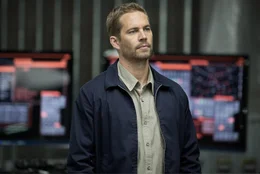 Um einen hinterh&auml;ltigen ehemaligen SAS-Soldaten daran zu hindern, eine gef&auml;hrliche Waffe zu stehlen, begibt sich Brian (Paul Walker) sogar in amerikanische Gefangenschaft ...