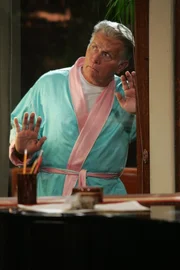 Hat sich bei den Harpers eingenistet: Harvey (Martin Sheen) ... Hat sich bei den Harpers eingenistet: Harvey (Martin Sheen) ...