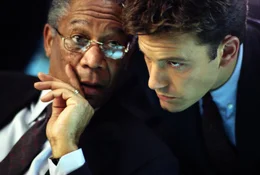 Als w&auml;hrend eines Superbowl-Spieles in Baltimore eine Atombombe gez&uuml;ndet wird, f&auml;llt der Verdacht sogleich auf Russland. F&uuml;r den CIA-Chef Bill Cabot (Morgan Freeman) und seinen Russland-Experten Jack Ryan (Ben Affleck) beginnt mit der Suche nach den Schuldigen ein gnadenloser Wettlauf mit der Zeit ..