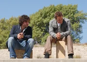 Männergespräche: Colby (Dylan Bruno, r.) und Charlie (David Krumholtz, l.) ... Männergespräche: Colby (Dylan Bruno, r.) und Charlie (David Krumholtz, l.) ...