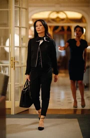 Um einen dreifachen Mord aufzuklären, bemüht sich Watson (Lucy Liu) um eine Partnerschaft mit dem FBI ... Um einen dreifachen Mord aufzuklären, bemüht sich Watson (Lucy Liu) um eine Partnerschaft mit dem FBI ...