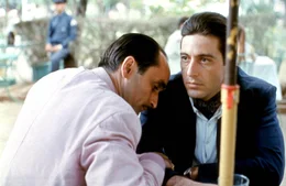 v.li.: Fredo Corleone (John Cazale) sucht Rat bei seinnem Bruder Don Vito Corleone (Al Pacino)