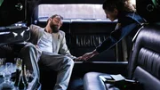 Böses Erwachen in der Limousine: Isaak Dentler als Mark Liffert und Statistin. Böses Erwachen in der Limousine: Isaak Dentler als Mark Liffert und Statistin.