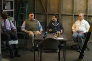 (v.l.n.r.) Terry Jeffords (Terry Crews); Scully (Joel McKinnon Miller); Jake Peralta (Andy Samberg); Hitchcock (Dirk Blocker) (v.l.n.r.) Terry Jeffords (Terry Crews); Scully (Joel McKinnon Miller); Jake Peralta (Andy Samberg); Hitchcock (Dirk Blocker)