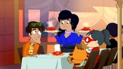 Vittorios Mama kocht die besten Spaghetti der Stadt. Hat sie etwas mit der verschwundenen Bolognese-Sauce zu tun? Vittorios Mama kocht die besten Spaghetti der Stadt. Hat sie etwas mit der verschwundenen Bolognese-Sauce zu tun?