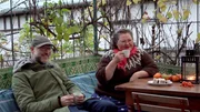 Eine schöne und aufregende Garten-Saison geht zu Ende. Alle Kleingärtner sind fleißig dabei, ihre Parzellen für den Winterschlaf vorzubereiten., auch Margret und Matthias Eine schöne und aufregende Garten-Saison geht zu Ende. Alle Kleingärtner sind fleißig dabei, ihre Parzellen für den Winterschlaf vorzubereiten., auch Margret und Matthias