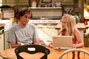 Dougie Baldwin als Connor McAllister und Emily Osment als Mandy McAllister