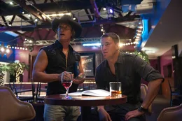 Dallas (Matthew McConaughey, l.), Magic Mike (Channing Tatum, r.),