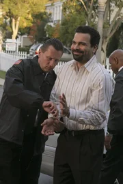 Carlos Solis (Ricardo Chavira) Carlos Solis (Ricardo Chavira)