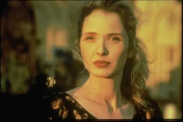 Die suizidgef&auml;hrdete Serafine (Julie Delpy) ist das Objekt Andys Begierde. Sie h&uuml;tet allerdings ein schreckliches Geheimnis ...