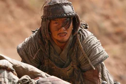 Der alte und ausgelaugte Soldat (Jackie Chan), will sich mit dem L&ouml;segeld f&uuml;r den jungen General aus dem Kriegsdienst freikaufen.