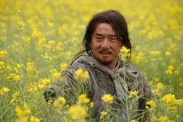 Ein alter ausgelaugter Soldat (Jackie Chan) entf&uuml;hrt nach einer blutigen Schlacht einen jungen verletzten General. Von dem L&ouml;segeld will er sich aus dem Kriegsdienst freikaufen.