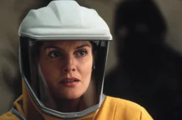 Dr. Roberta "Robby" Keough (Rene Russo)                               .