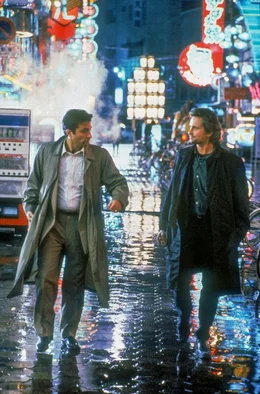 Die amerikanischen Polizisten Charlie Vincent (Andy Garcia, li.) und Nick Conklin (Michael Douglas, re.) sind fremd in Japan.