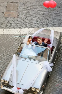 Bianca (Federica Sabatini), Max Hauser (Matthias Zera).