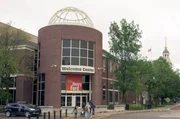 In der N&auml;he von Detroit, Michigan, bietet das Henry Ford Museum eine Ausstellung mit Innovationen aus allen Bereichen der US-amerikanischen Technik- und Handelsgeschichte.
