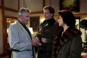 (v.li.): Klaus Wildbolz (Wenzel Hofer), Albert Fortell (Gräf Rudolph Schönbühel), Mona Seefried (Gräfin Cora Schönbühel). (v.li.): Klaus Wildbolz (Wenzel Hofer), Albert Fortell (Gräf Rudolph Schönbühel), Mona Seefried (Gräfin Cora Schönbühel).
