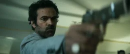 Gangsterboss Yannick (Romain Duris) will sein Geld zur&uuml;ck und schreckt dabei nicht vor Gewalt zur&uuml;ck.