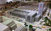"Umbilicus Sueviae" - Nabel Schwabens, der Stuttgarter Hauptbahnhof, im Modell noch komplett mit Nord- und S&uuml;dfl&uuml;gel.