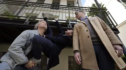 Danyal (Tim Seyfi, Mitte ) bekommt Unterst&uuml;tzung von seinen Freunden Markus (Marcus Mittermeier, re.) und Tobi (Dirk Borchardt, li.).
