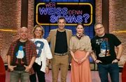 Moderator Kai Pflaume (M.) und seine Rateteam-Kapitäne Bernhard Hoëcker (l.) und Elton (r.) begrüßen in dieser Sendung die Schauspielerin Diana Körner (2.v.l.) und die Schauspielerin Isabell Polak (2.v.r.). Moderator Kai Pflaume (M.) und seine Rateteam-Kapitäne Bernhard Hoëcker (l.) und Elton (r.) begrüßen in dieser Sendung die Schauspielerin Diana Körner (2.v.l.) und die Schauspielerin Isabell Polak (2.v.r.).
