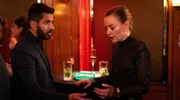 Der Vergewaltiger Andres Gongora (Thiago Braga de Oliviera, li.) ahnt nicht, dass ihm die Kanzlei-Asssitentin Charlie Runge (Mathilde Bundschuh, re.) eine Falle stellt. Der Vergewaltiger Andres Gongora (Thiago Braga de Oliviera, li.) ahnt nicht, dass ihm die Kanzlei-Asssitentin Charlie Runge (Mathilde Bundschuh, re.) eine Falle stellt.