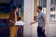 Etwa 16 Jahre nachdem Julian (Ben M&uuml;nchow) und Marie (Tinka F&uuml;rst) als Sch&uuml;ler etwas miteinander hatten, treffen sie wieder aufeinander. Obwohl er chronisch pleite ist, ergreift Julian die Chance und l&auml;dt seine Jugendliebe auf ein Date ein. Ob das gutgehen wird?