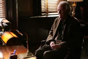 Der 72-j&auml;hrige Geschworener, Peter Ducek, verschwindet spurlos. Das Team vermutet, dass sein Verschwinden mit einem Mordprozess zutun hat.