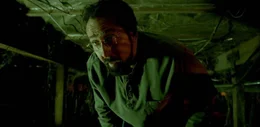 Ray (Nicolas Cage) entdeckt nach und nach, dass sich einst ein bizarrer Mord in dem Hotel ereignete. Als er dann auch noch einen geheimen Gang findet, der hinter den Spiegel eines der Zimmer f&uuml;hrt, geraten sowohl Rays Leben wie auch seine geistige Gesundheit in Gefahr...