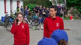Bis vor ein paar Monaten wusste Alicja Orlow nichts &uuml;ber die Feuerwehr &ndash; inzwischen ist sie Trainerin von den Katzower &bdquo;L&ouml;schtigern&ldquo;.