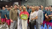 Andrea Kiewel mit Lutz van der Horst, Janine Kunze, Vincent Gross, Joachim Llambi und den Goldisch Meenzer Bube. Andrea Kiewel mit Lutz van der Horst, Janine Kunze, Vincent Gross, Joachim Llambi und den Goldisch Meenzer Bube.