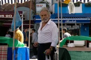 Die Stadt ruft: Der zum Chief Inspector beförderte Ikmen (Haluk Bilginer) hält es weder zu Hause noch im Büro lange aus. Die Stadt ruft: Der zum Chief Inspector beförderte Ikmen (Haluk Bilginer) hält es weder zu Hause noch im Büro lange aus.