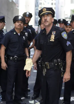 Ein ganz normaler Morgen, ein ganz normaler Arbeitstag wird f&uuml;r viele Millionen Menschen in New York zum Albtraum. So auch f&uuml;r die beiden Cops John McLoughlin (Nicolas Cage, r.) und Will Jemano (Michael Pena, l.) ...