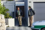 L-R: Franz Hubert (Christian Tramitz), Johannes Staller (Helmfried von L&uuml;ttichau)