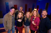 Karaokesingen in Amsterdam mit Matthias Steiner, Sven Martinek, Regina Halmich, Evelyn Weigert, Bettina Tietjen und Jochen Schropp Karaokesingen in Amsterdam mit Matthias Steiner, Sven Martinek, Regina Halmich, Evelyn Weigert, Bettina Tietjen und Jochen Schropp