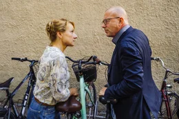 Viola Berger (Christina Gro&szlig;e) und Dr. Justus F&ouml;rster (Heino Ferch) geraten mal wieder heftig aneinander - doch dieses Mal wird der Streit nicht ohne Konsequenzen bleiben.