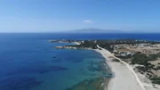 Der Aliko-Strand auf der Insel Naxos in den Kykladen in Griechenland aus der Vogelperspektive. (Getty Images/Zenistock) Der Aliko-Strand auf der Insel Naxos in den Kykladen in Griechenland aus der Vogelperspektive. (Getty Images/Zenistock)