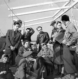 Josef Nemeth und Rosa Pluznik (sp&auml;ter Nemeth) bei der &Uuml;berfahrt von Italien nach Pal&auml;stina.
