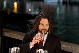 Johnny Depp (Frank Tupelo).