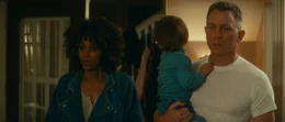 Halle Berry als Millie Dunbar und Daniel Craig als Obie Hardison